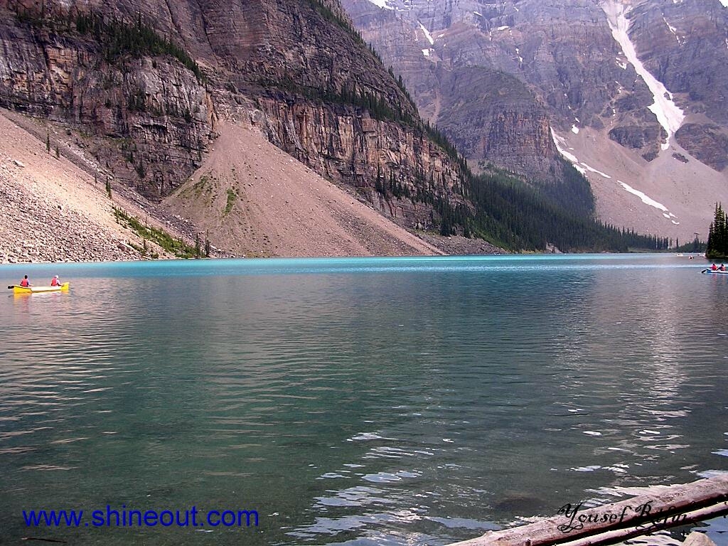 .Lake Moraine,  Banff Park, Alberta, Canada