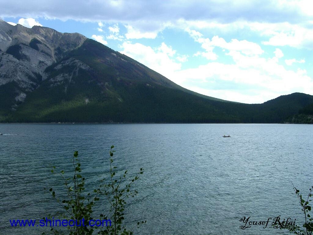 Lake Minnewanka,  Banff Park, Alberta, Canada